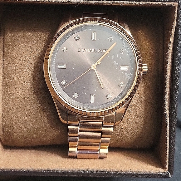 MICHAEL KORD SWISS MOVEMENT WATCH NEW IN BOX TAGS - Picture 1 of 8
